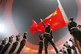 美国人坦言：中国不可怕，可怕的是凌晨三点钟中国街道上还全是人图片