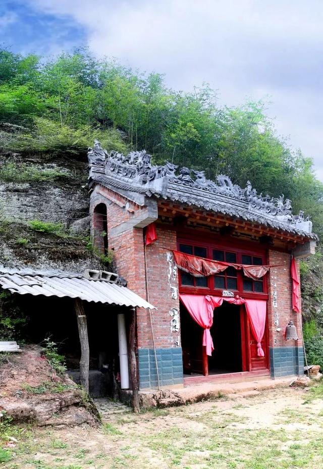 肖娴：马蹄和茶记住的古道