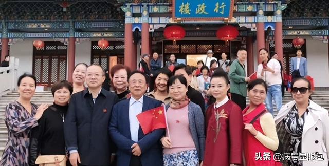 包养多名个情妇，生下11个私生子，75岁还在潜逃要生娃！他是谁？