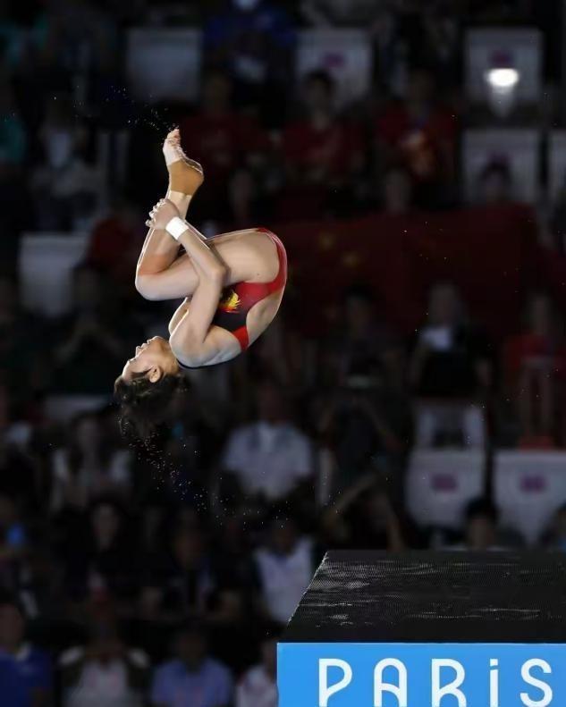 官宣退役不到1个月	，张家齐接受采访，句句不提却字字都是全红婵