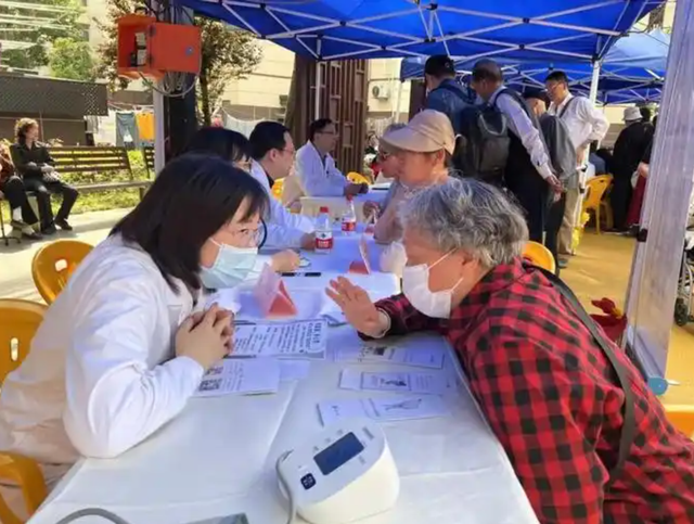 中国将迎来前所未有的死亡高峰，专家给出答案：是这些因素导致的