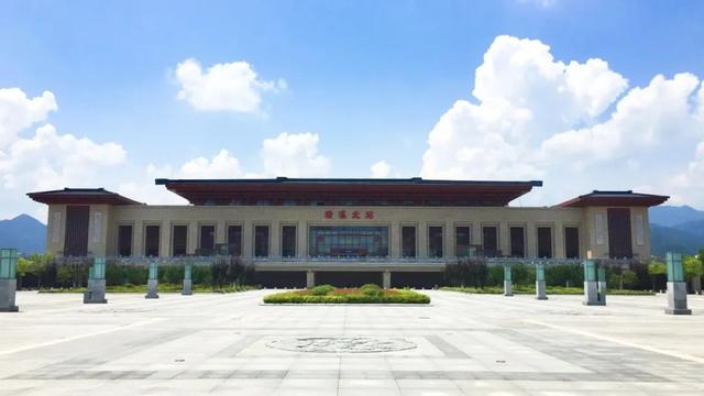 从“山水相望”到“即刻出发”，39分钟串起秋日盛景与人间美味
