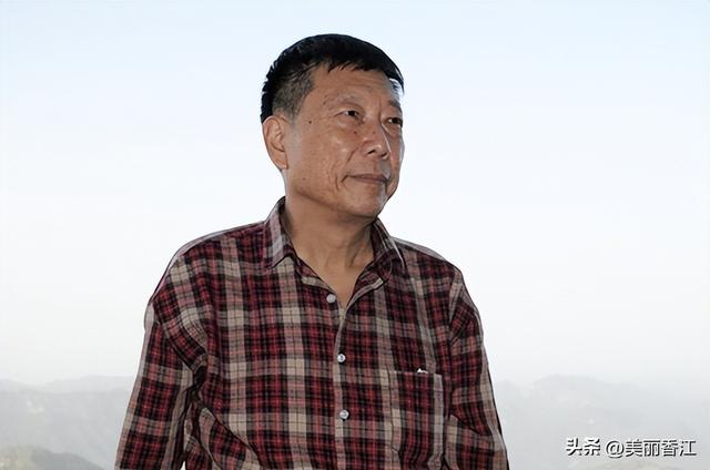 《漫游神都》— 胡庚辰