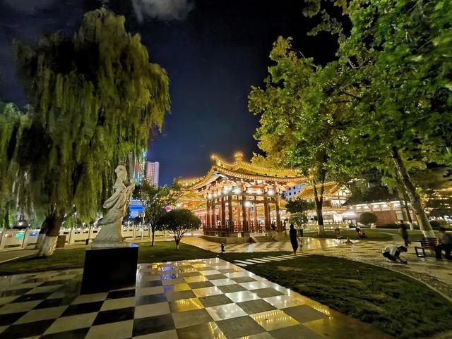 月满青泥河，灯候远方客——成县双节夜游全攻略