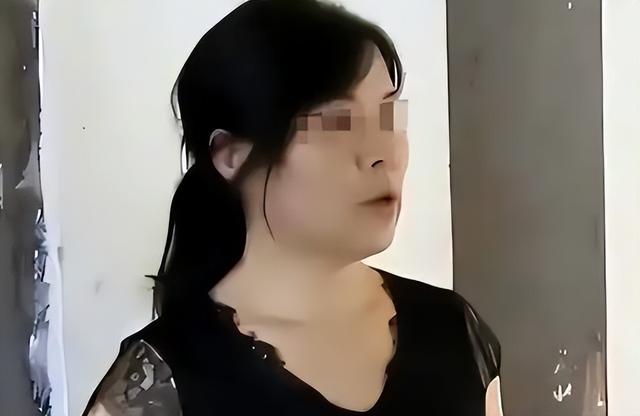 湖南一女子因长得太漂亮，55岁没上过一天班，颜值曝光后网友感慨