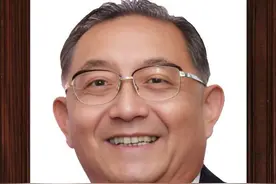 77岁中医专家张晓彤去世，妻儿发讣告死因曝光，父亲是卫生部部长图片
