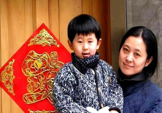 钱再多有什么用！66岁身家过亿的倪萍，还是要为儿子婚恋操碎了心