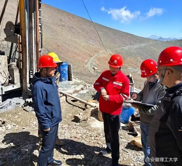大国工匠朱恒银教授应邀赴青海省地质矿产勘查开发局调研交流