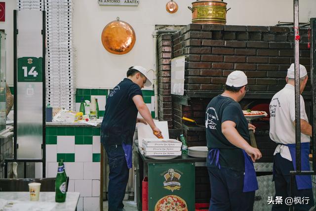 十年两刷意大利，南意根本不在乎米其林，他们只在乎番茄够不够酸