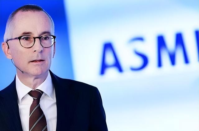 中国的光刻机订单已全部交付，为何ASML突然这么速度？原因望周知