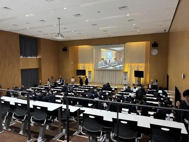 请输入图片描述 请输入图片描述