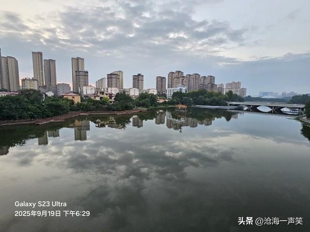 郑风苑，别具一格，匠心独运，有缘一起来共赏，无缘对面不相逢！