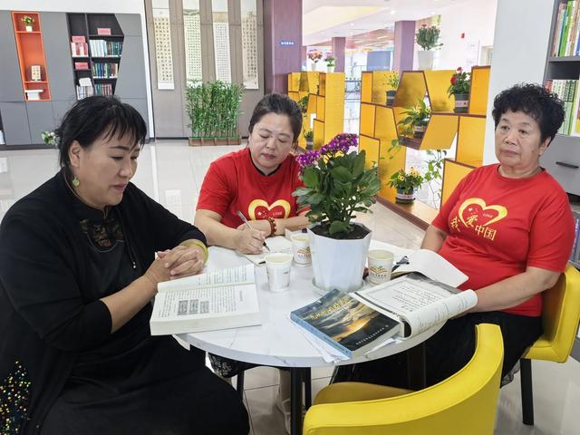 虎林图书馆阅读家乡建设会聚焦红色记忆助力美丽虎林