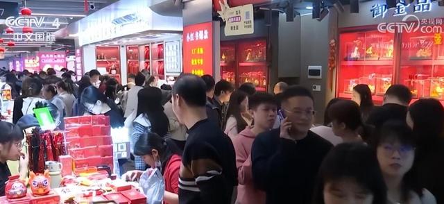 还有2天就到国庆节，却出现5个“反常”现象！个个跟往年大不相同