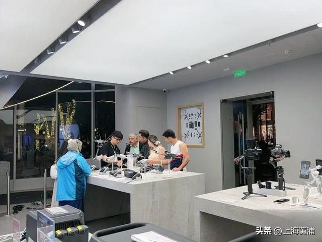 大疆新品上市近两周，旗舰店里的年轻人怎么选？