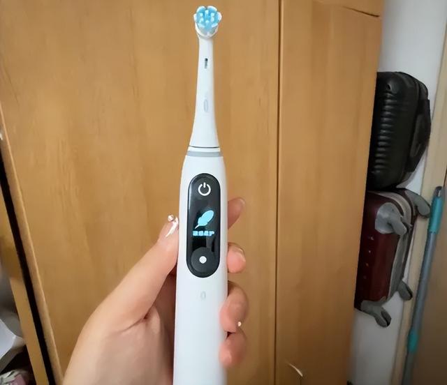 电动牙刷哪个牌子好？实测十大热门推荐机型，百元价位高端款！