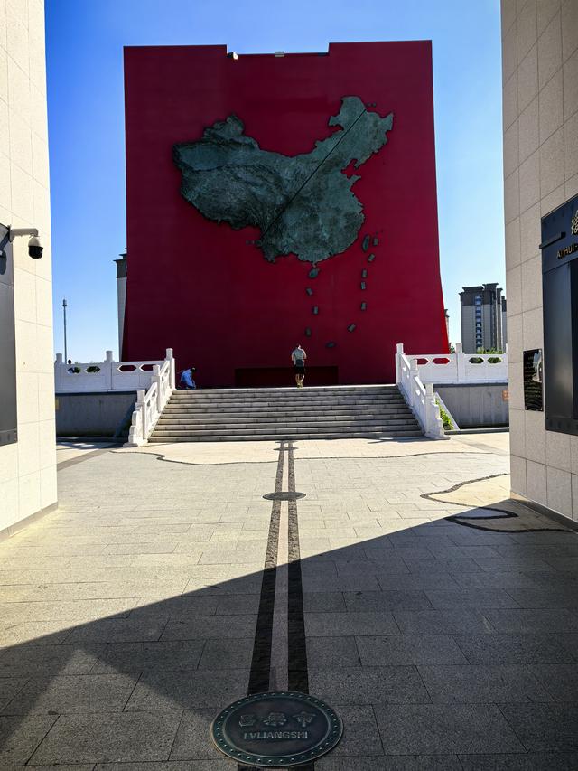 2025年夏季东北边境游（48）瑷珲腾冲中国人口地理分界线主题公园
