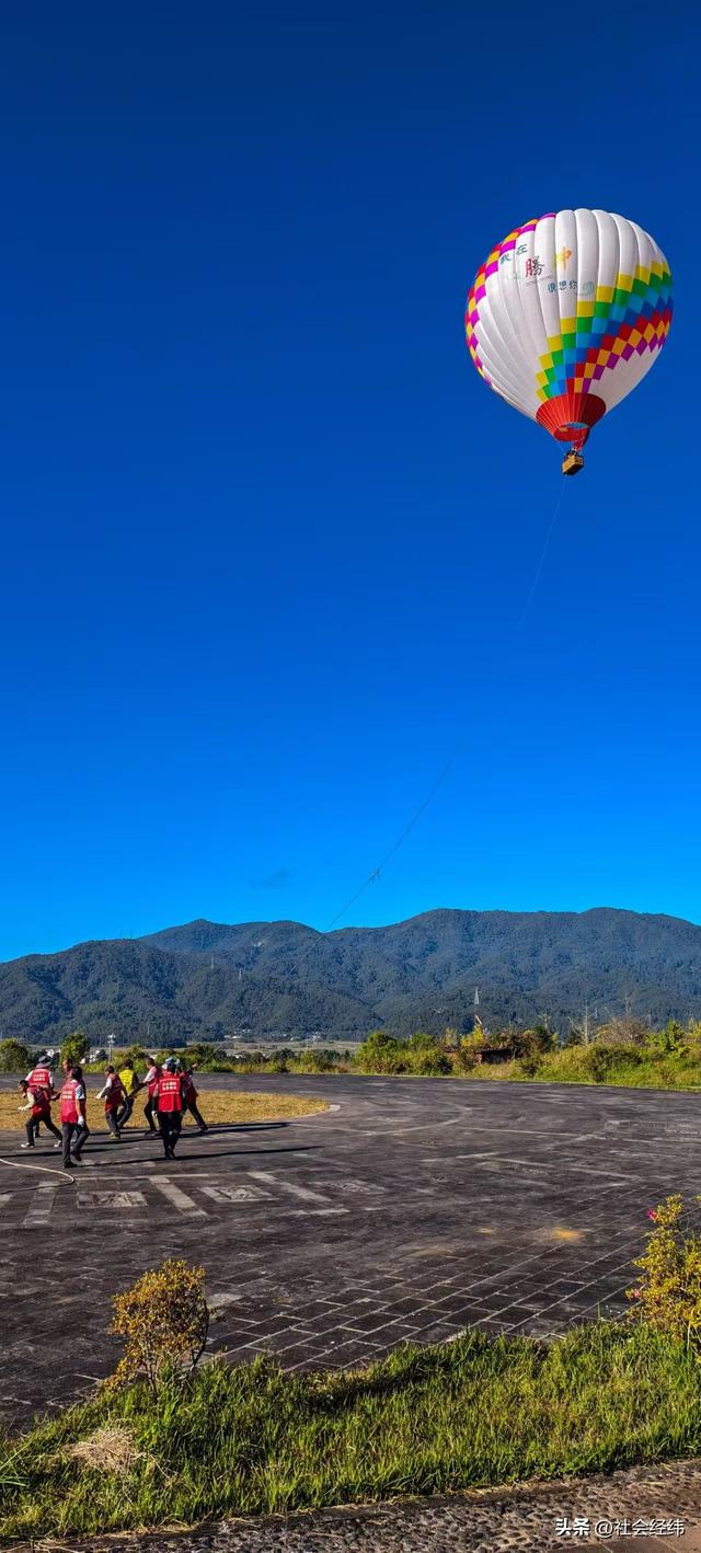 天然火山地质博物馆！腾冲 5A 景区 火山温泉 + 徒步解锁地质秘境