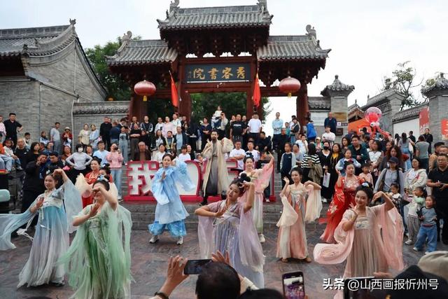 假期圆满收官！集齐快乐碎片，满电再出发