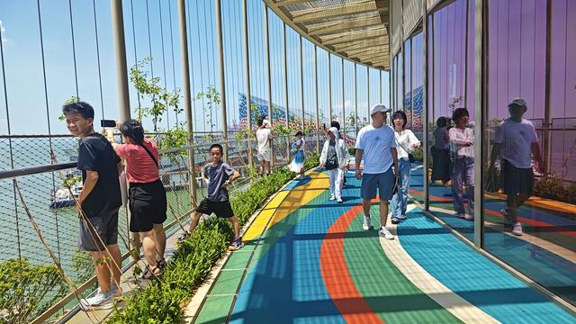 深圳这家商场竟然修建了一条环形观海绿道,海景太美了