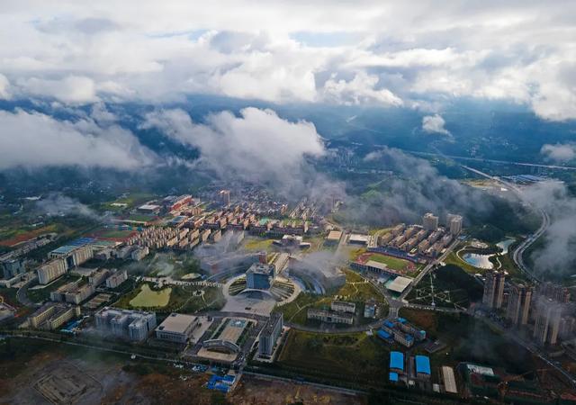 陕西这座县城火了，夏天平均温度22℃，非常适合避暑