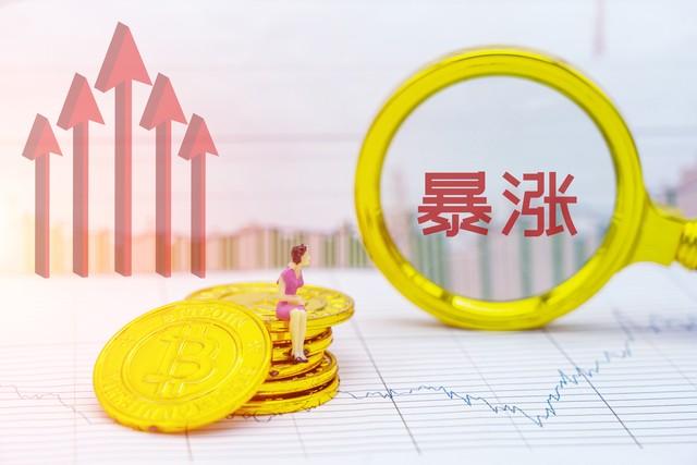 睡帐篷还是睡酒店？假日街头惊现“帐篷大军”背后真相刺痛千万人