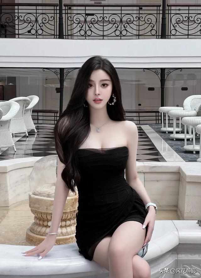 太原一校花	，168cm身高清丽出尘，貌美如花，美的让人移不开眼