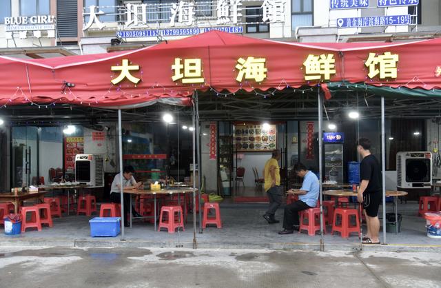 福建石狮黄金海岸：美景醉游人，这家海鲜馆藏着大海的味道