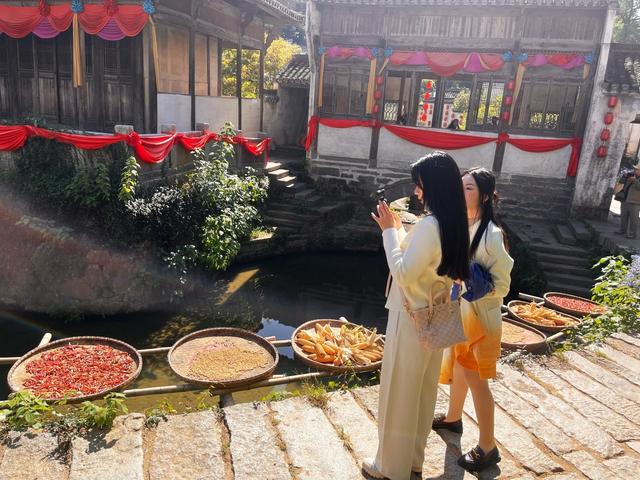 12位小红书博主挖到黄山秋日宝藏！9大私藏站点美到跺脚 | 皖美秋日