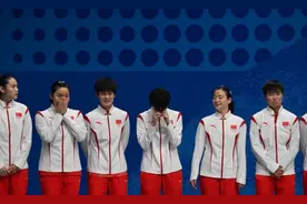 金牌！国羽超级逆转，从0-2到3-2，如果奇迹有颜色，一定是中国红图片