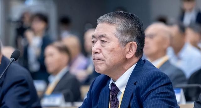 中方升级反制，日重要人物收到制裁通知，不到24小时，日4字回应