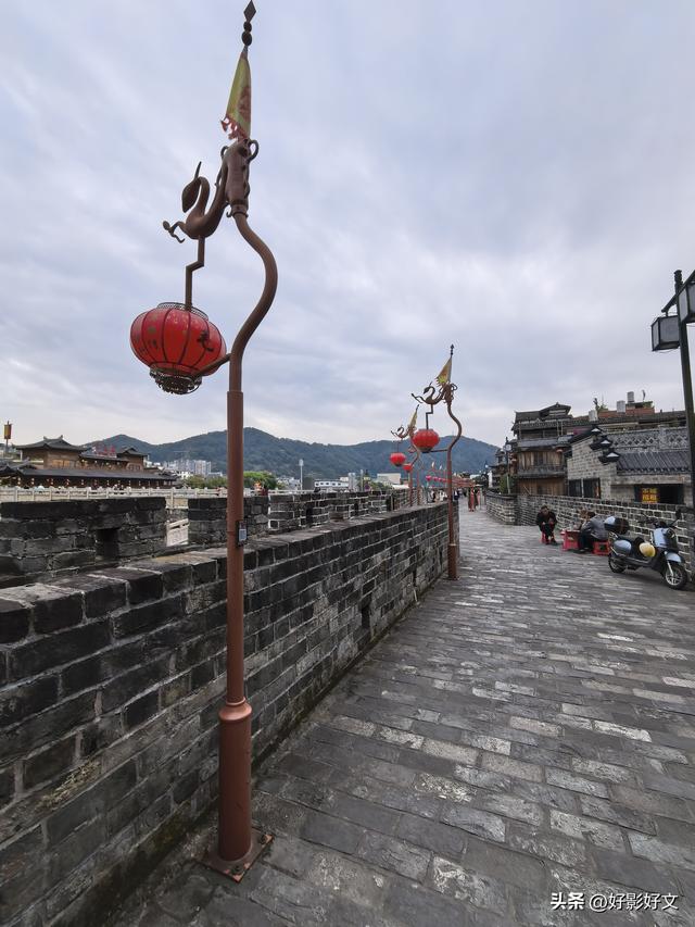 历史与烟火交织的呼吸