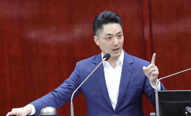 蒋万安反对“一国两制”，将率领四人再访大陆，大陆用10个字回应