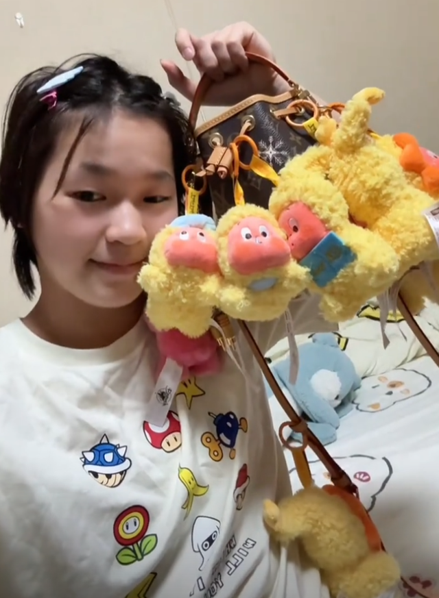 全红婵海边康复状态好，潘展乐战世锦赛，陈芋汐世界杯夺冠势头猛