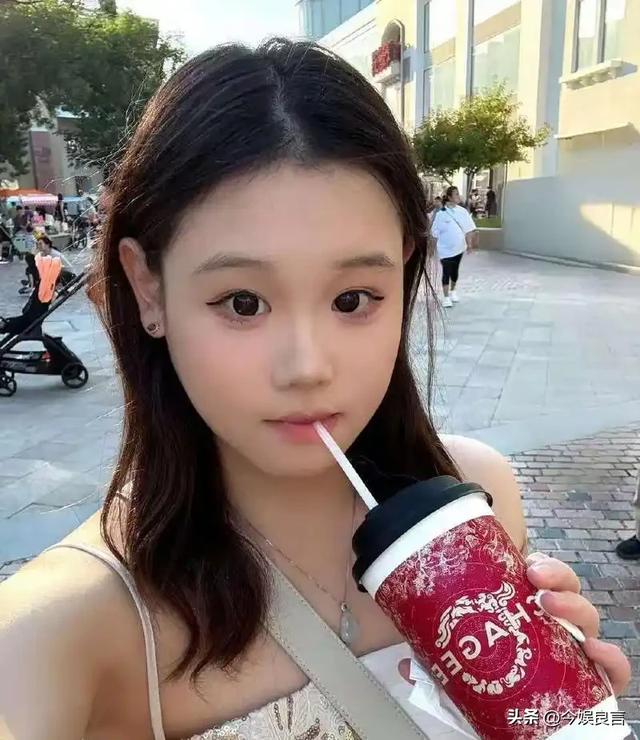 正式退出?21岁张家齐发声,眼泛泪花,未来或有三条路,年薪可观