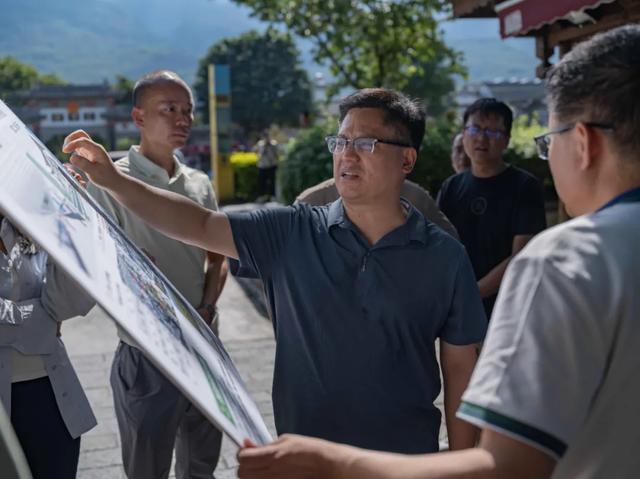 陈真永在督导大理古城文旅环境整治工作时强调 坚持从严整治 守护好大理旅游金字招牌