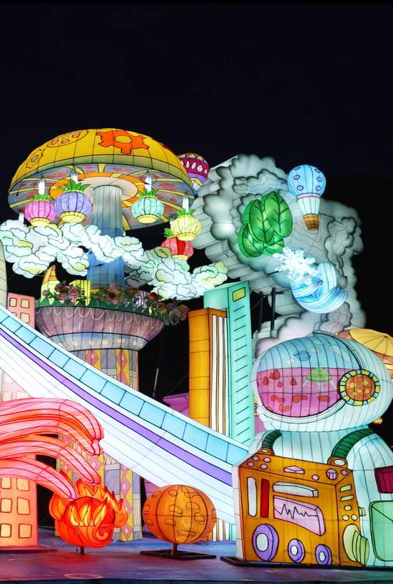 9米高“京彩女神”亮相新春彩灯嘉年华，独家赏灯路线揭秘！