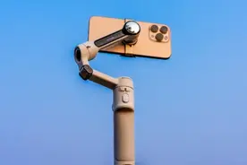 iPhone用户的神器？这款稳定器刷新了我的认知！图片