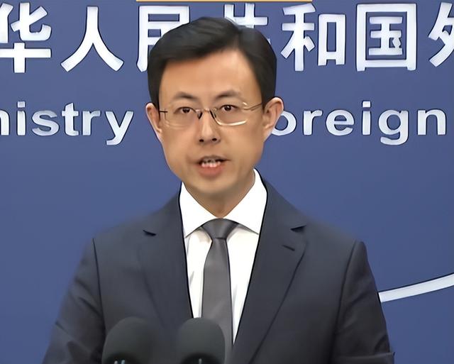 特朗普摊牌了，邀中俄建新联合国，普京态度积极	，中方回复9个字