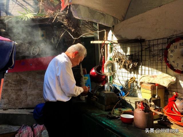 中央定调！延迟退休开始，这几类人仍有望提前退，看看你符合吗？