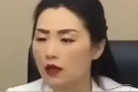 李彬落网：45岁了保养的很好，18岁就参加工作，桃唇杏眼惊艳众人图片