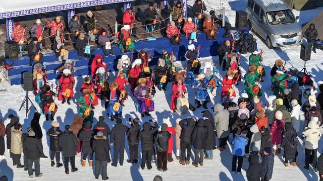 高铁1.5小时直达!体验“冬捕”现场冰湖腾鱼!