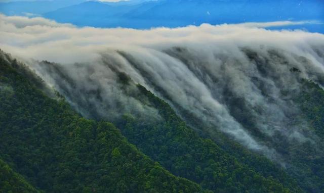 为了流量不要命，被追捧的“网红徒步线”，成死亡率最高夺命线