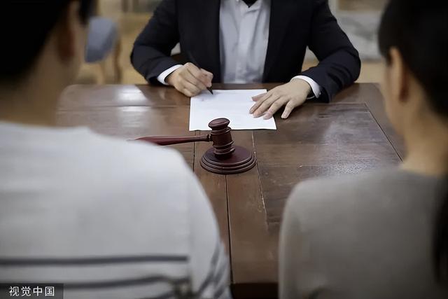 突发公告！他俩正式离婚，"分手费"或达34亿元