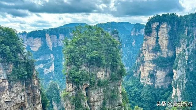 画中游:张家界金鞭溪大峡谷的仙境漫步