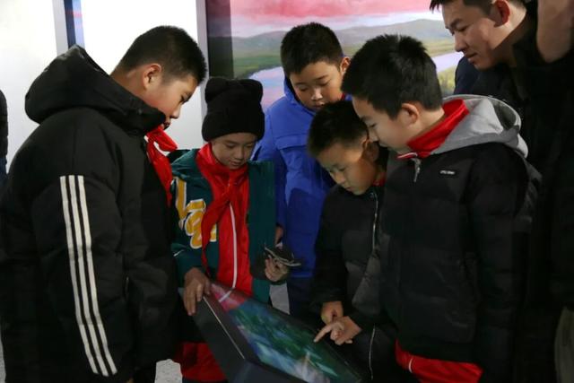 额尔古纳国家级自然保护区科普宣教馆投入试运营