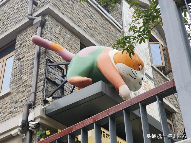 被誉为"活着的武汉近代史书"的历史街区昙华林