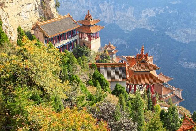 太原自驾2小时，抵达鲜为人知的“琉璃王国”，城内所有景点免费