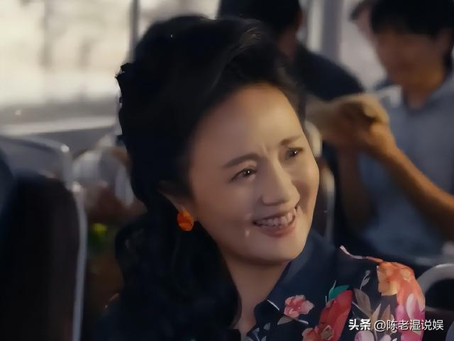 离春节还有1月，52岁辛柏青终于传出喜讯，朱媛媛终于可以放心了