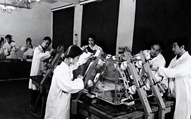 毛主席遗体至今仍面色红润，但防腐费用每年需上亿元，是真是假？